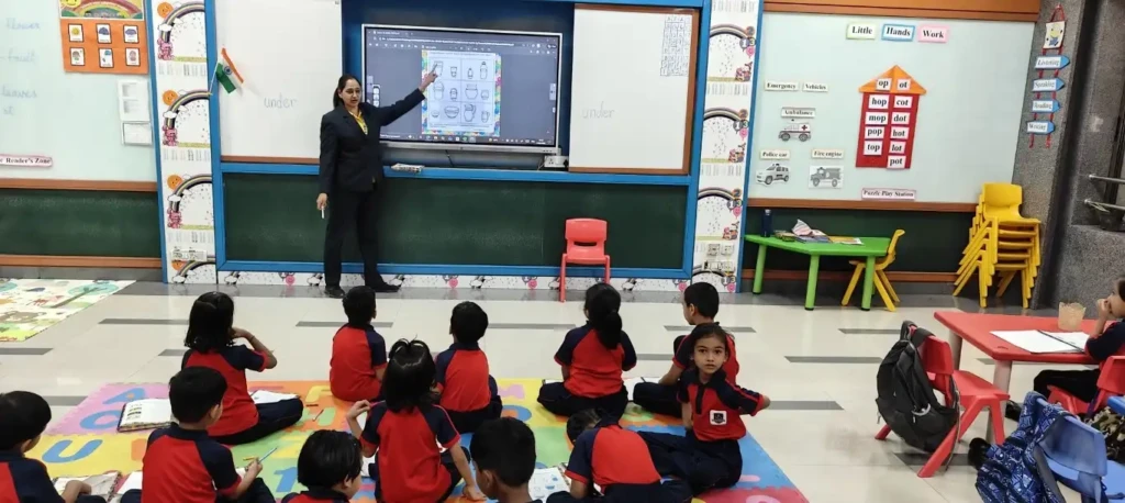 Smart Classroom (2) (Medium)